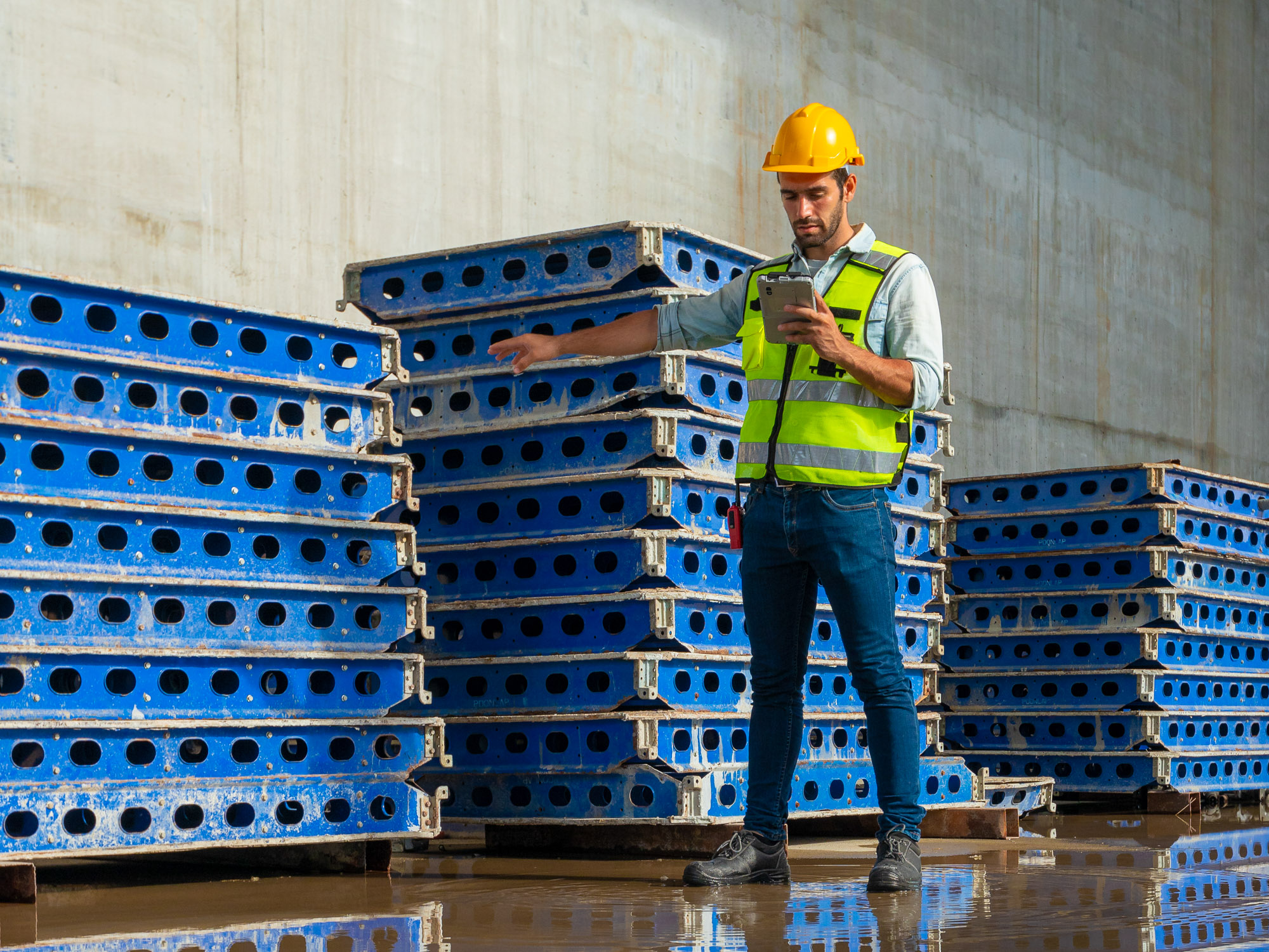 Supporting environmental planning for a fiberglass producer to reduce discharge risk and streamline emergency response